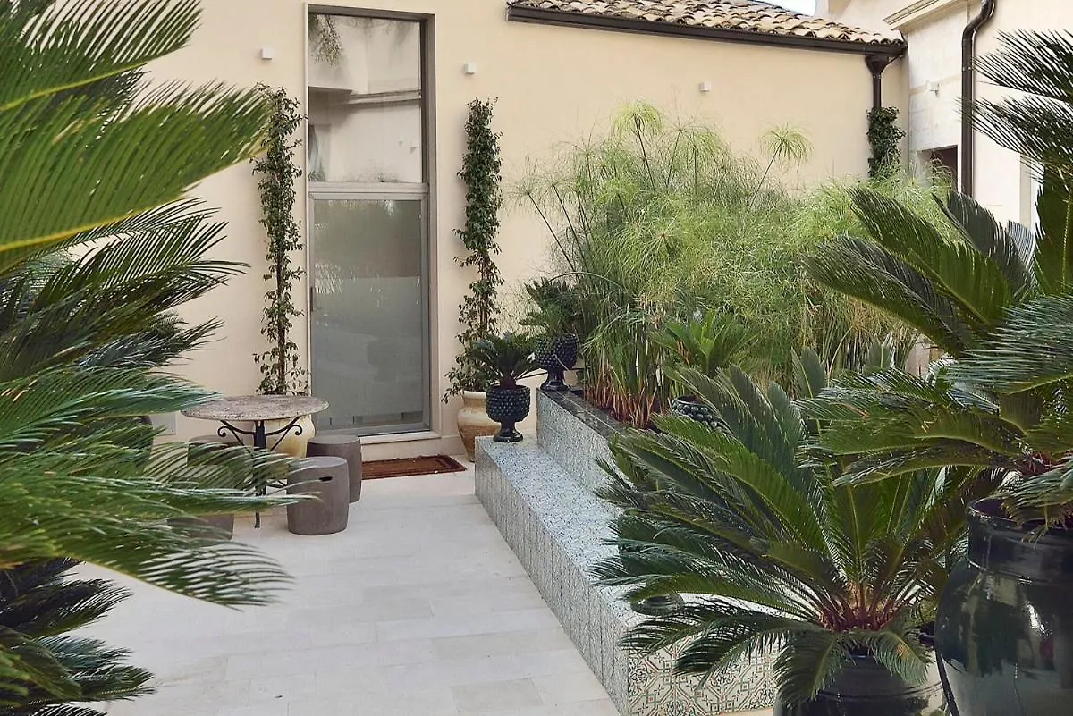 Aurispa 143 Con Piscina Noto Centro 0*,  Italië