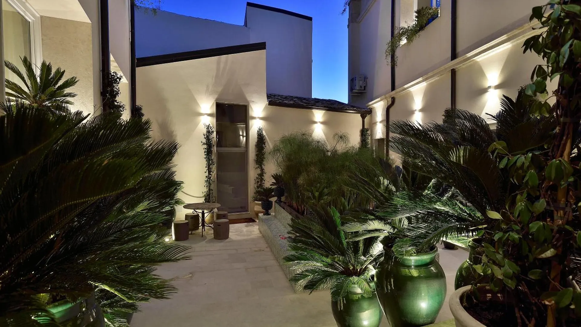Aurispa 143 Con Piscina Noto Centro 0*,